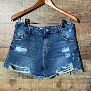 🌻 Love Tree Denim Women’s sz L  Shorts High Rise Distressed & Frayed
